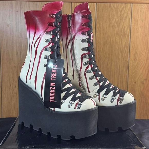 Dolls Kill Shoes - Bloody Red and white Trick 'n' Treat platform boots BRAND NEW SIZE 10 WOMENS‎